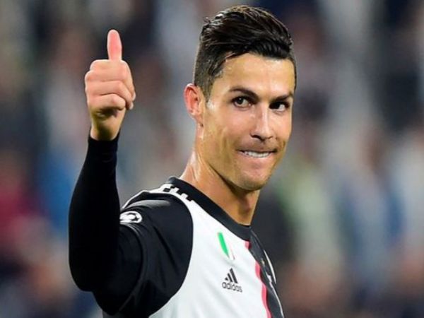 Tin bóng đá chiều 28/8: Ronaldo xác nhận ở lại Juventus