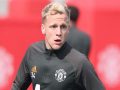 Bóng đá QT tối 15/10: Van de Beek sẽ phải tăng cường cơ bắp
