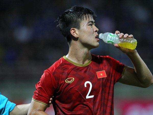 Bóng đá Việt Nam sáng 24/12: Duy Mạnh sớm chia tay AFF Cup