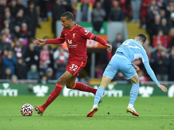 Tin Liverpool 3/3: Ferdinand được đánh giá cao hơn cả Van Dijk