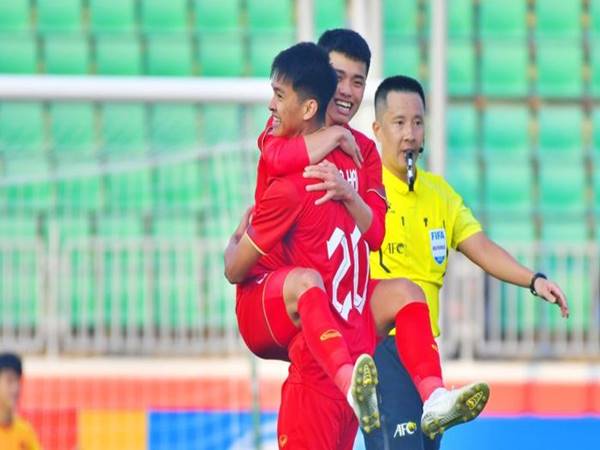Tin bóng đá 2/3: U20 Việt Nam được liên đoàn AFC khen ngợi