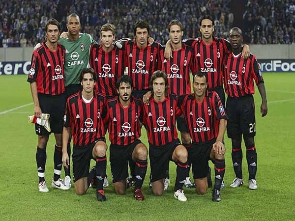 AC Milan dưới thời Carlo Ancelotti (2001-2009)