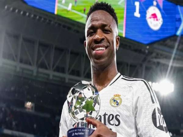 Tin bóng đá: Vinicius sắp vượt mặt Ronaldo tại Los Blancos