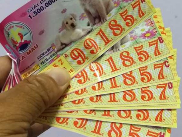Vé số trúng giải 6 bao nhiêu tiền? Thủ tục lĩnh thưởng ra sao?