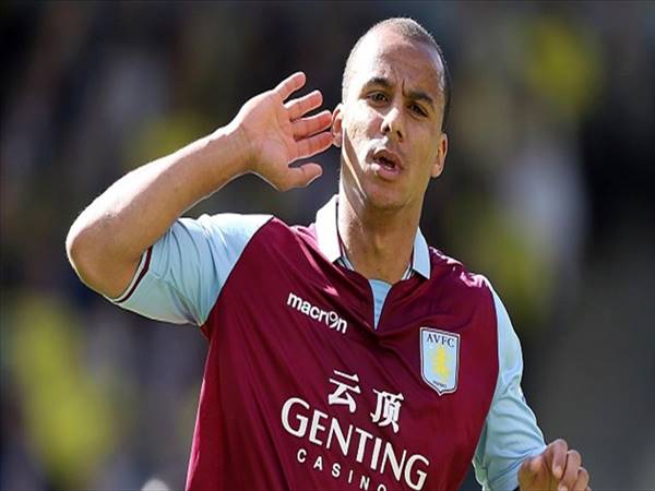 Những tiền đạo xuất sắc nhất lịch sử Aston Villa