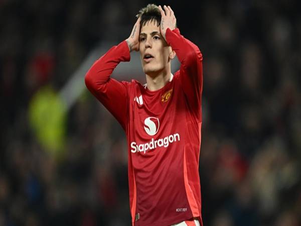 Chelsea theo sát Garnacho, MU cân nhắc khả năng bán?