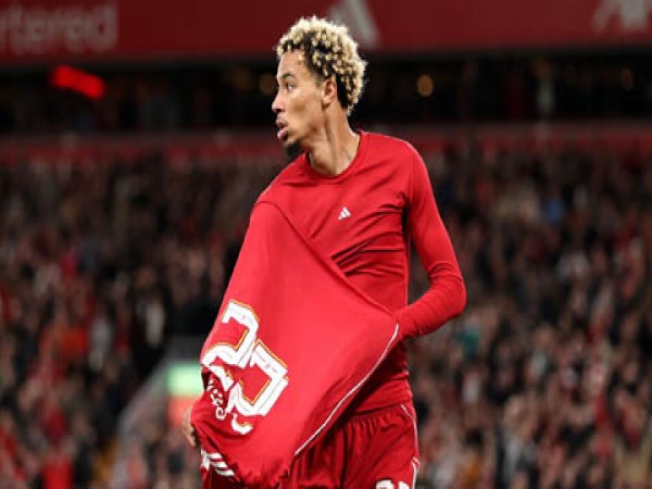 Tin Liverpool: Hugo Ekitike tiết lộ lý do từ chối MU