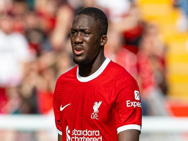 Ibrahima Konaté – Sức mạnh và sự ổn định