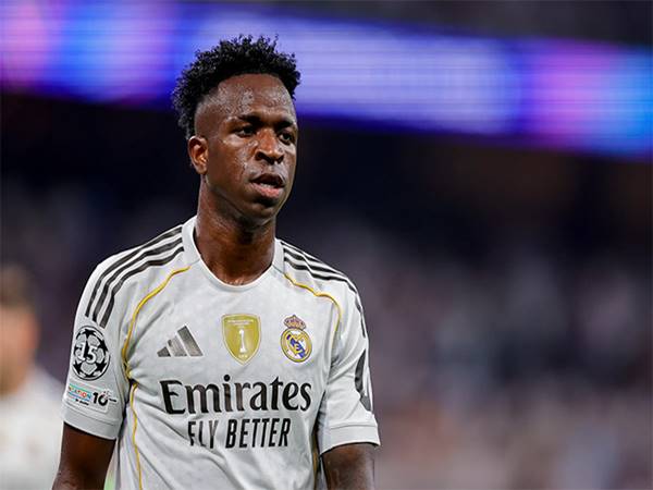 Tin Real Madrid: HLV Alonso giải thích việc để Vinicius dự bị