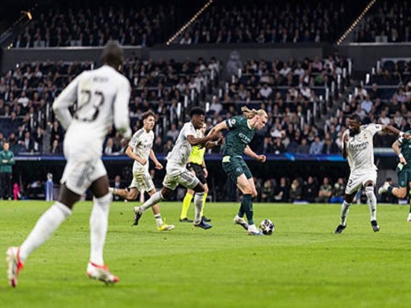 Haaland bị “bóp nghẹt”, hay Man City tự làm khó chính mình?
