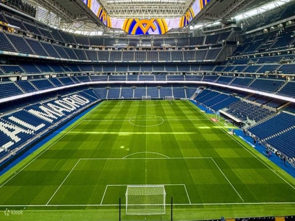 Kiến trúc hiện đại và những điểm nổi bật của sân vận động Santiago Bernabéu